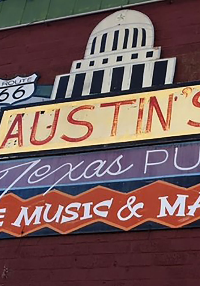 Austin’s Pub